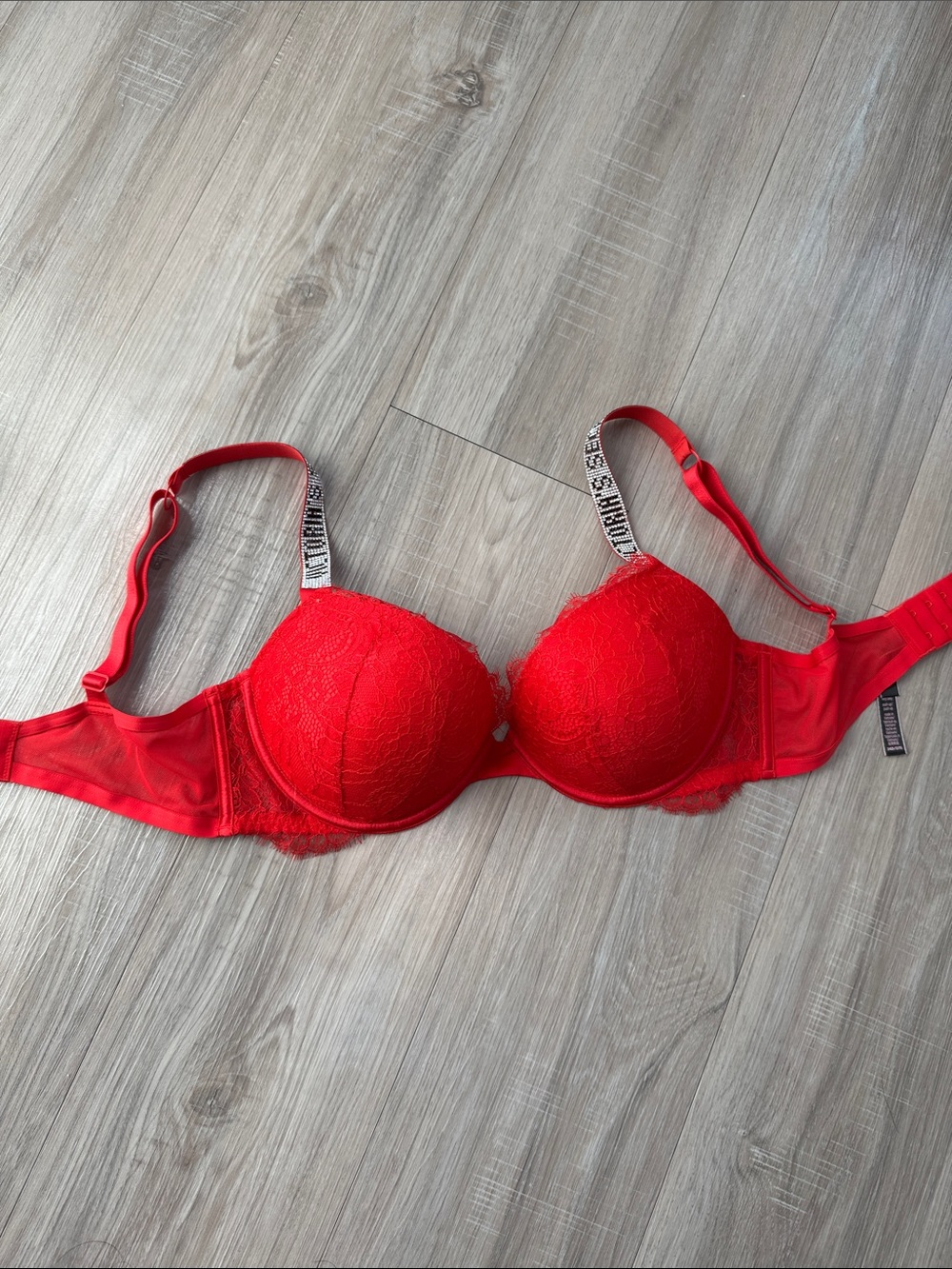 Victoria’s Secret Very Sexy Red Lace Push-Up Bra, 34D